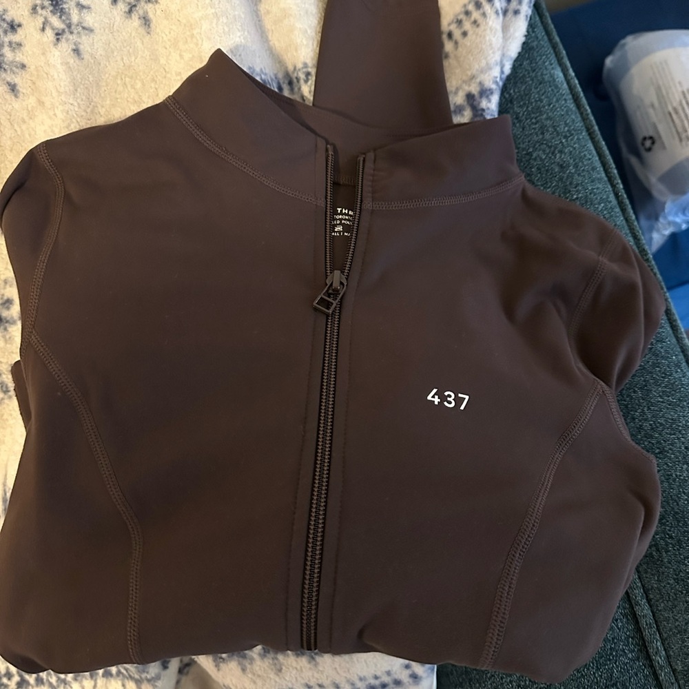 Mocha brown form fitting sport jacket